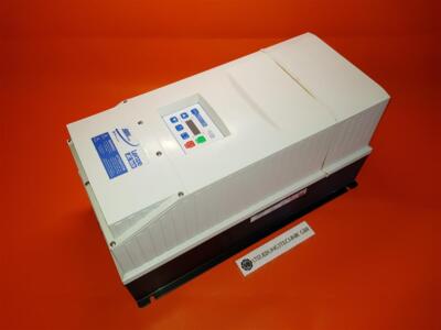 Lenze AC Tech SMVector Inverter Type: ESV223N04TFD  -  22,0 kW