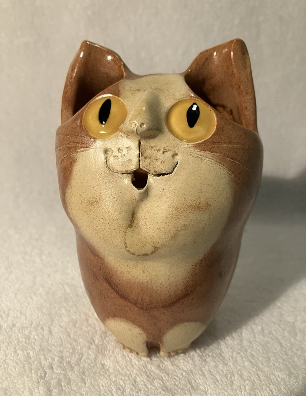 Rare Vintage Australia Schaer Pottery 1960’s Handmade ceramic Cat Vase 4.5”