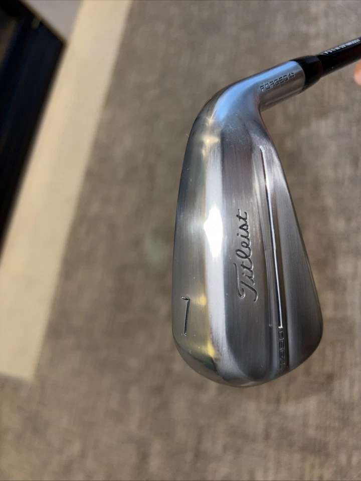 Titleist 2025 T350 7-Iron Regular Flex Graphite Shaft Very Good Tensei Shaft - Image 4 of 4