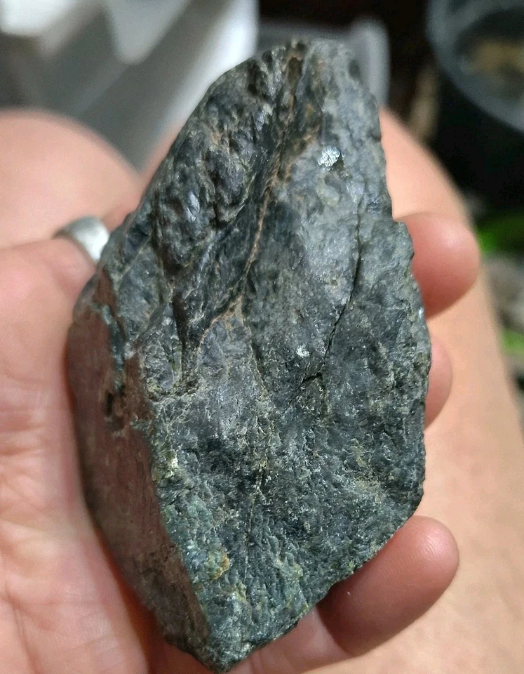 192 Grams Emerald Green Oregon Jade - Image 2 of 4