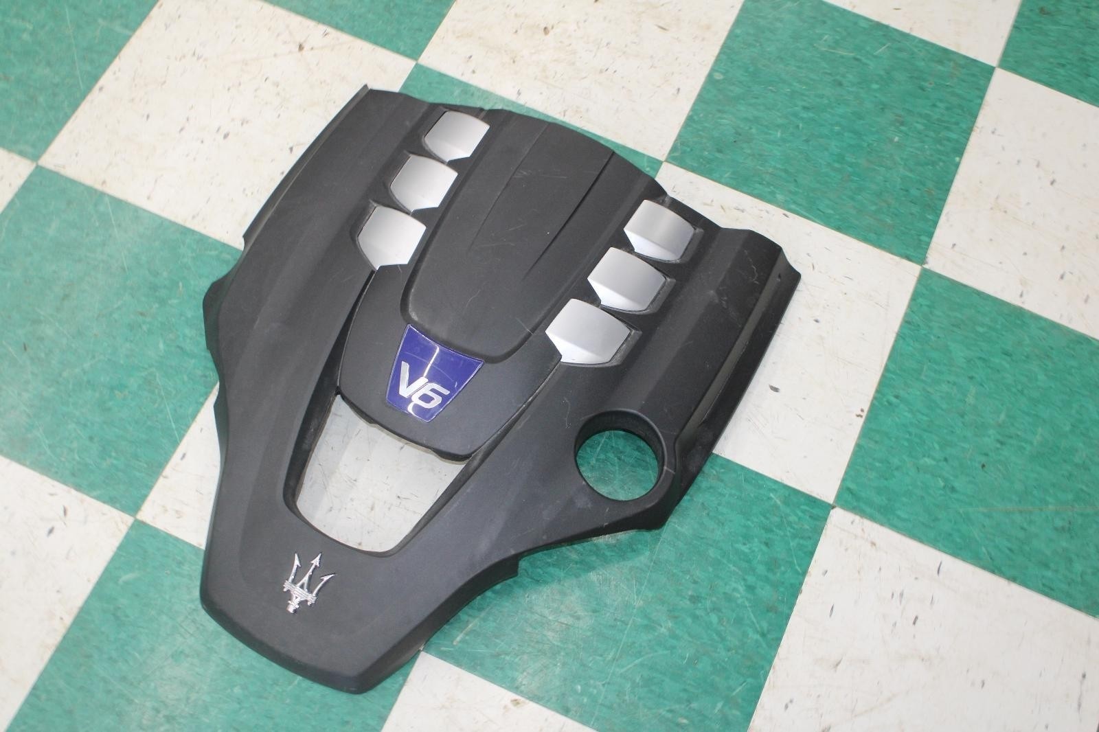 Maserati Ghibli 2014-2017 Engine cover