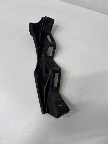 Volkswagen PASSAT B6 2006 Rechts Halterung Stoßstange Stoßfänger vorne