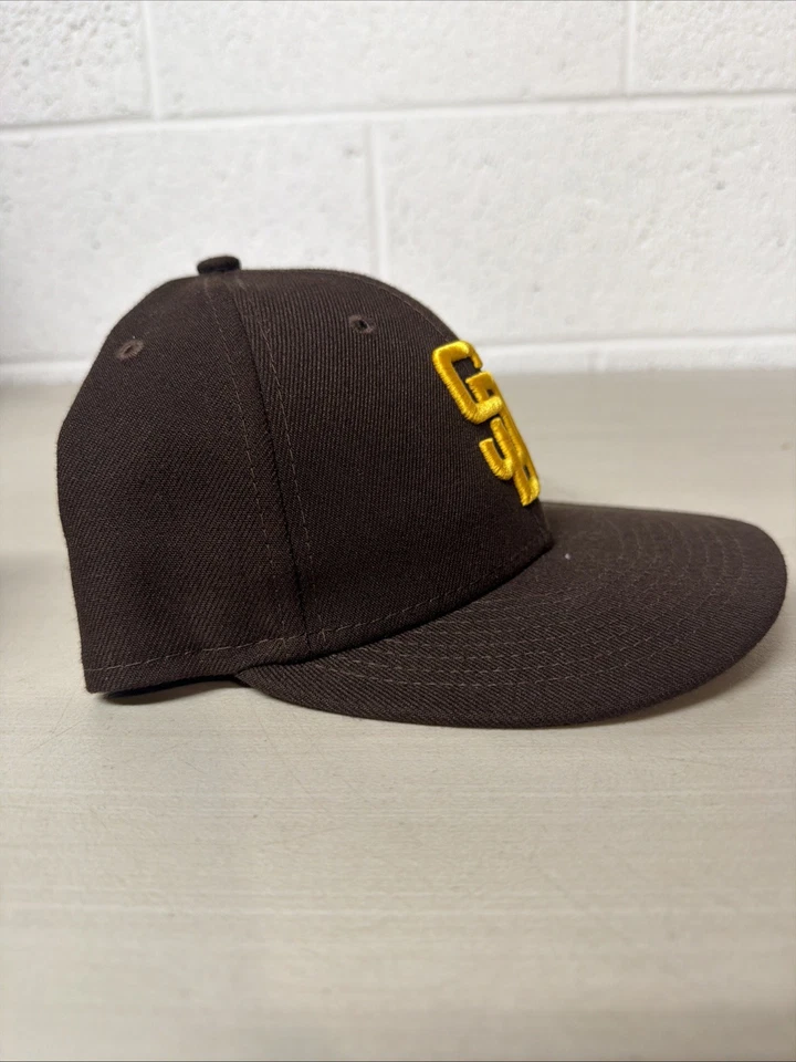 Gorra New Era San Diego Padres Ajustada MLB Oficial Sobre el Campo Talla 7 3/8 Marrón Amarillo Foto 3 de 4