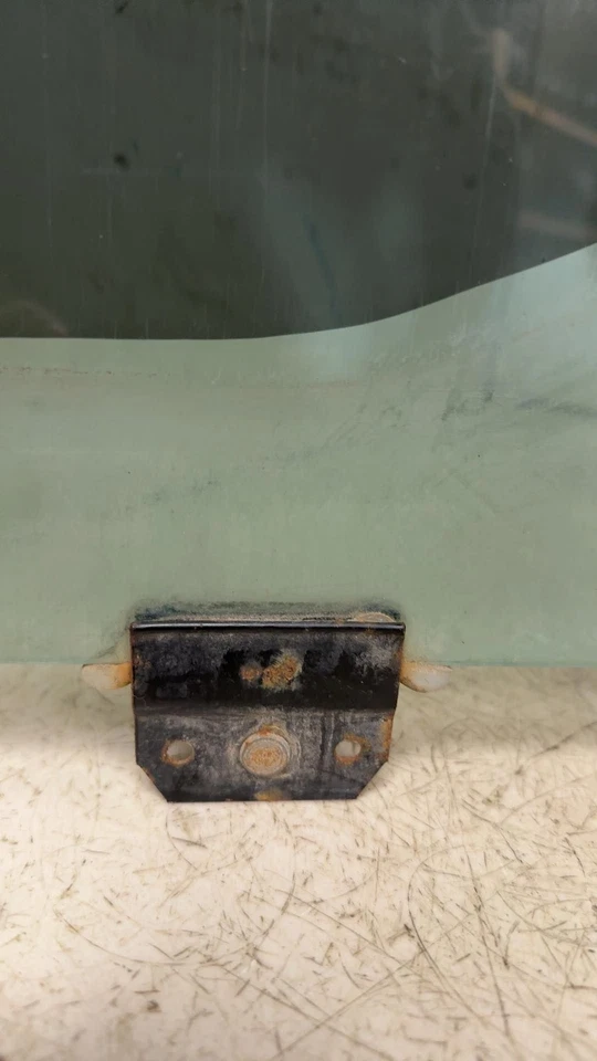 2007-2014 CADILLAC ESCALADE ESV ESCALADE LEFT FRONT DOOR GLASS / WINDOW - Image 4 of 4