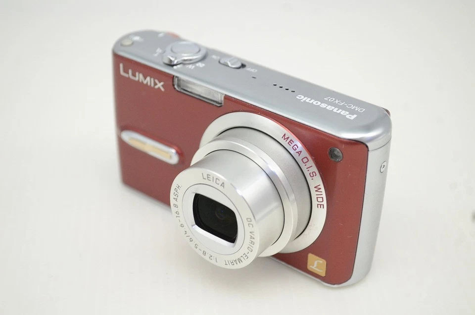 Panasonic LUMIX DMC-FX07 7.2MP Compact Digital Camera Red w/ Box #251024f - Image 2 of 4
