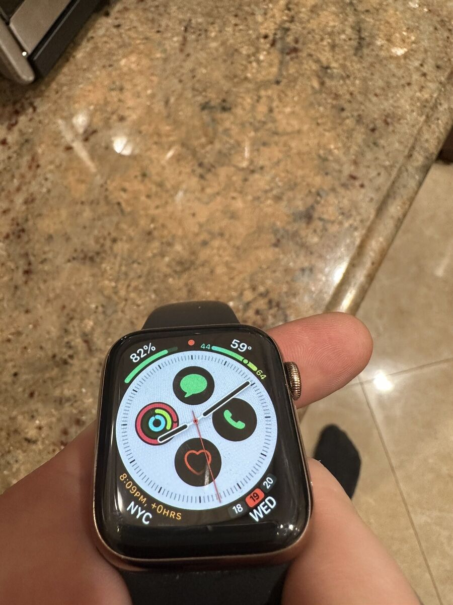 Apple Watch Series 5 44MM Gold Stainless Steel Case Apple Watch Series 5 44MM Gold Stainless Steel Case