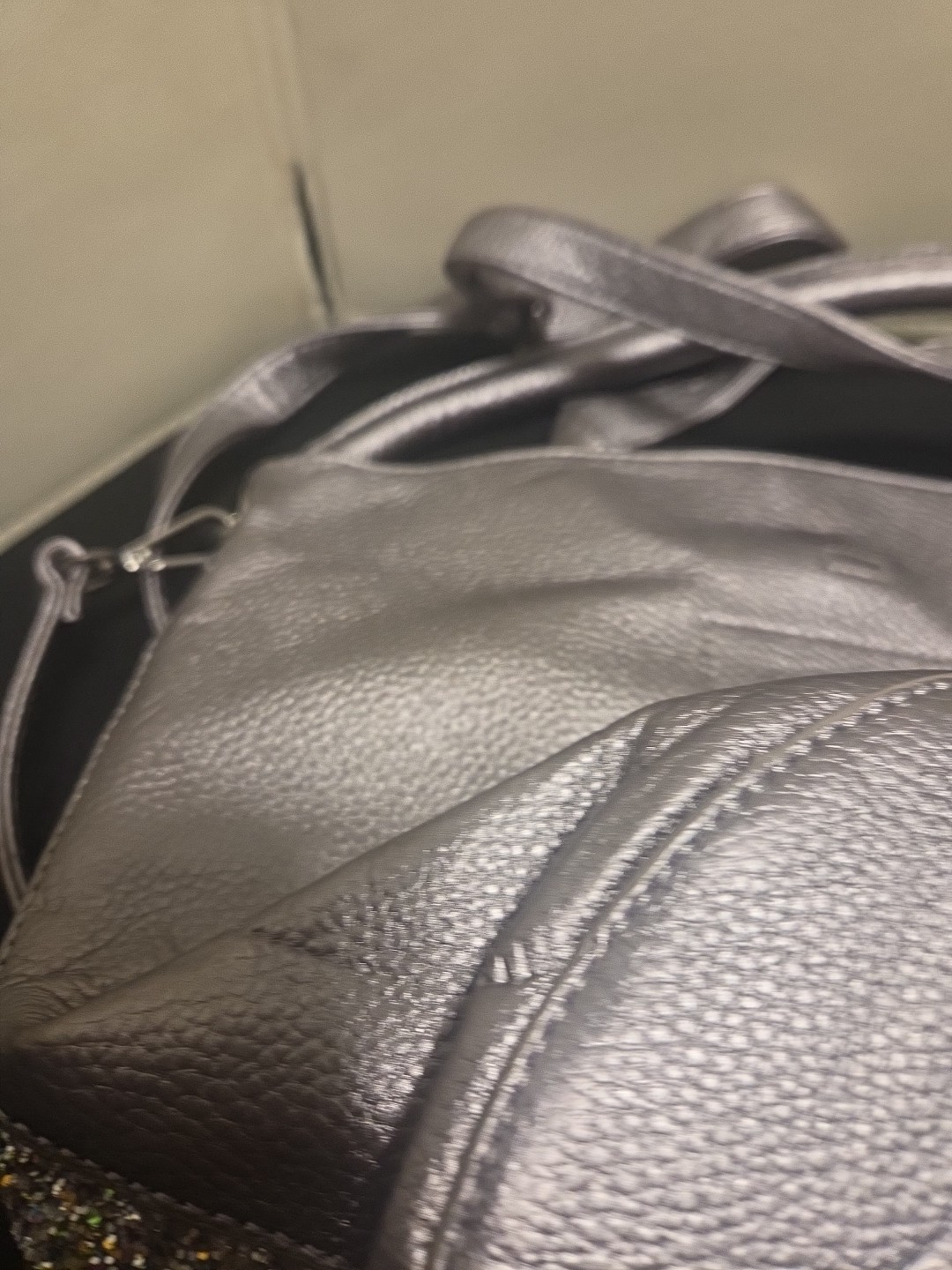 DANIELLE NICOLE  looney tunes bugs bunny purse - image 9