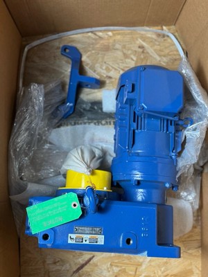NEW Sumitomo Cyclo Helical HBB EHYMS3-B6120YC-EPY1-60 3 HP 60:1 Taper Horizontal