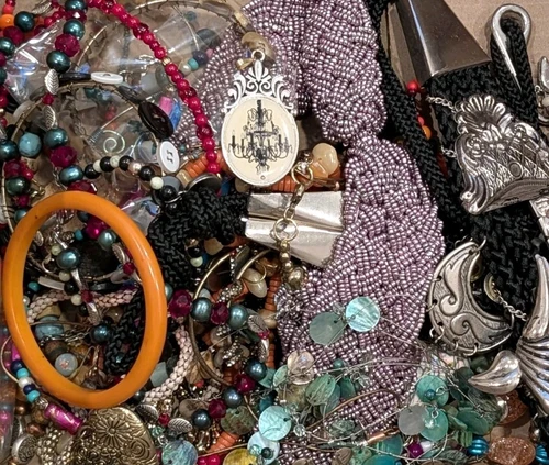 Huge Lot 20 Lb Estate Costume Fashion Jewelry Wearable Vintage & new many w tags
