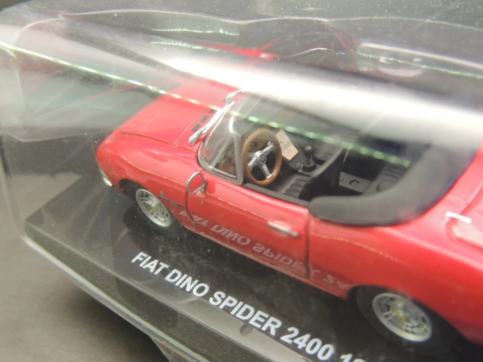 Fiat Dino Spider 2400 1969 Edicola 1/43  - De Agostini - 1:43 - 0109. - Immagine 3 di 4