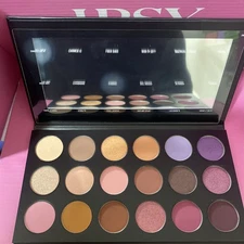 Morphe 18F Talkin' Flirty Artistry Palette 18 Shades Makeup Eyeshadow Palette