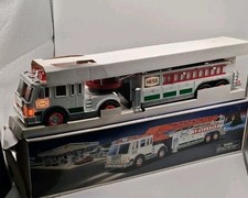Hess 2000 Fire Truck Toy Vehicle W Box Lights Sounds Gas Oil Theme