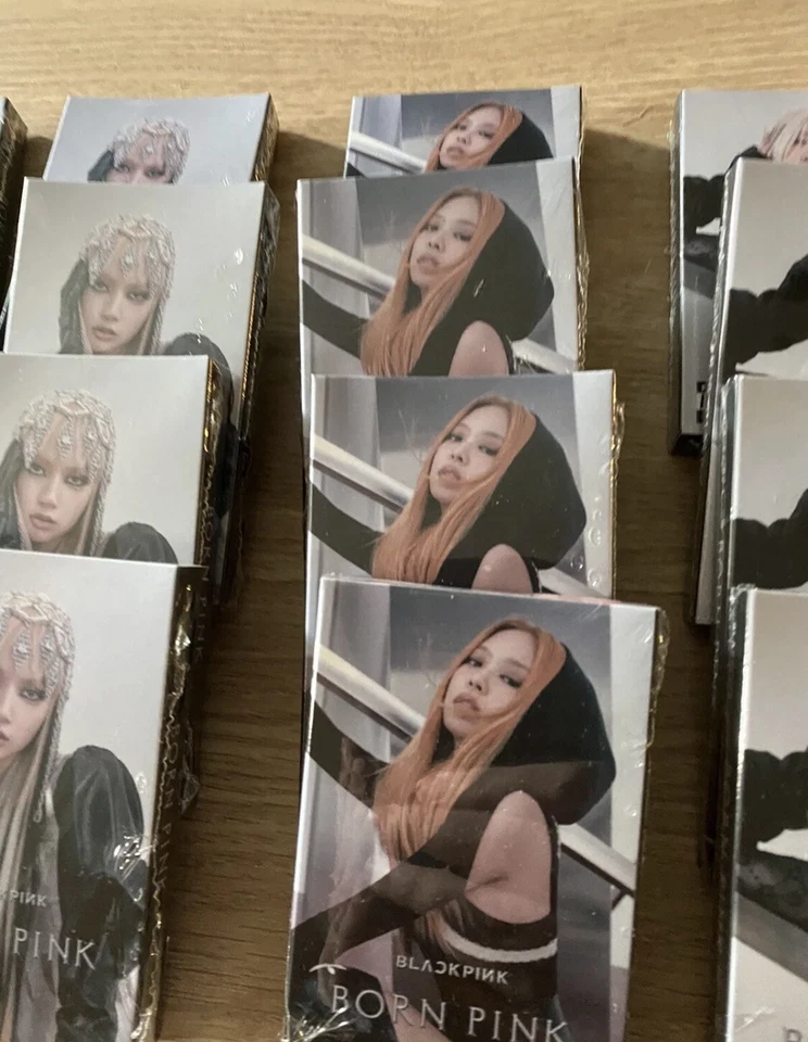 Blackpink - Born Pink 4 Cassette Bundle - Lisa Jisoo Jennie Rose - Image 4 of 4