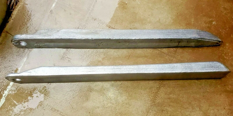 Liga linótipo (4% estanho, 12% antimônio e 84% chumbo), aprox. 20 lb. cada lingote - Imagem 2 de 4