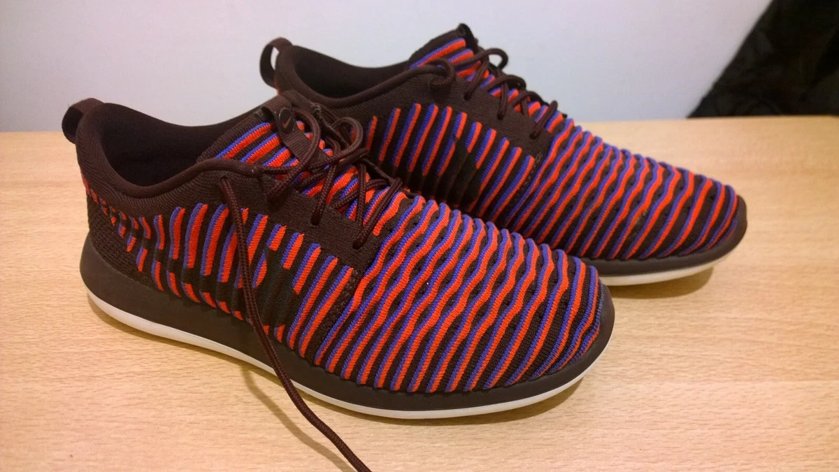 Running free run hot sale trainers in burgundy