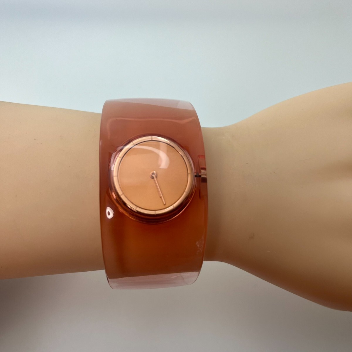 Seiko ISSEY MIYAKE O Watch SAKURA Gold Case by Tokujin