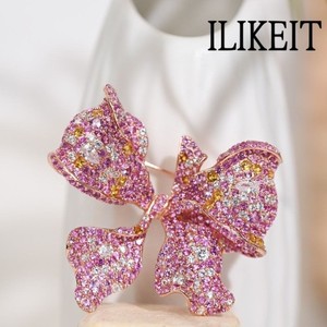 Authentic The Gilded Ribbon Of Venus Lapel Pin