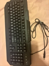 Full-Size Wired Keyboard with Number Pad – Black - QWERTY STANDOUT