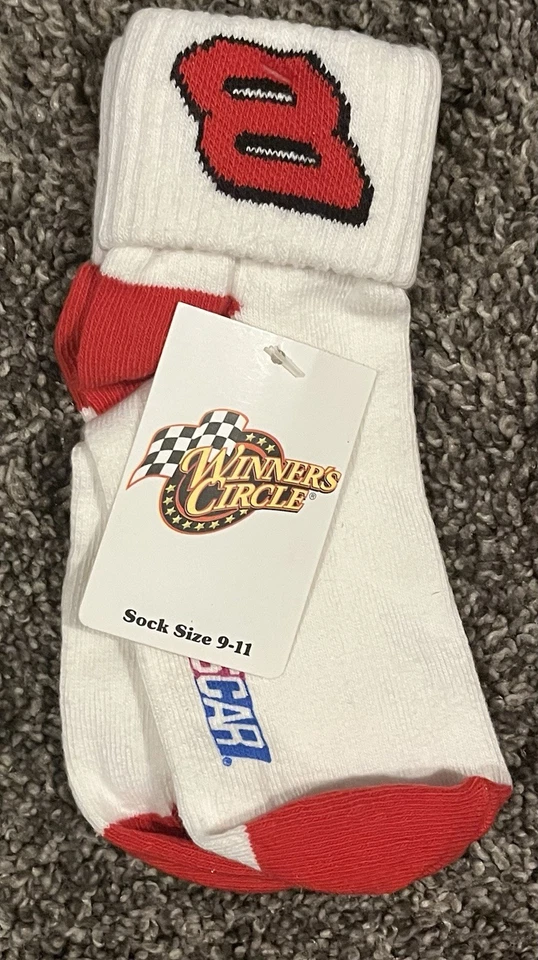 Meias vintage Dale Earnhardt JR #8 Nascar vermelho/branco (3 pares) tamanho: 9-11 novas com etiquetas - Imagem 3 de 4