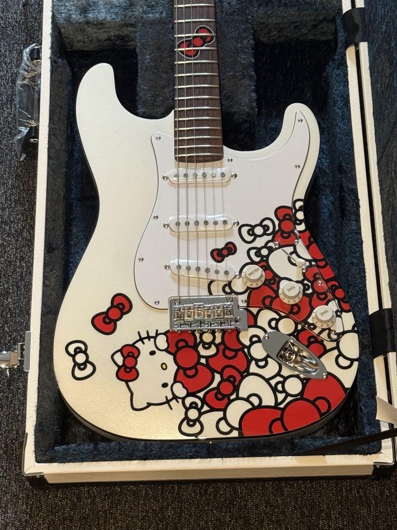 Fender Hello Kitty Stratocaster ELECTRIC GUITAR Fuzz Set | eBay