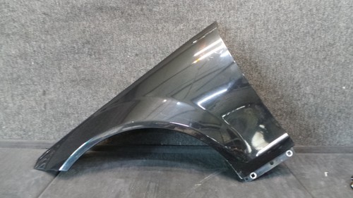 E54-636 * Mercedes-Benz W204 C-Klasse  Kotflügel Links - 197 Obsidianschwarz Met