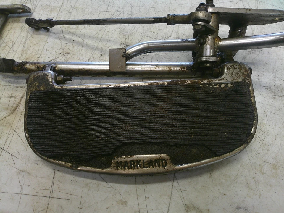 Honda Goldwing GL1000 1975-1979 reposapiés conductor izquierdo palanca de cambios montaje de suelo Foto 4 de 4