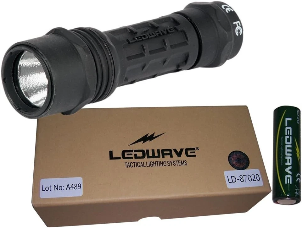 Ledwave C-2 Camo LED Tactical Police Airsoft Security Light Torch Flashlight - Image 2 of 2