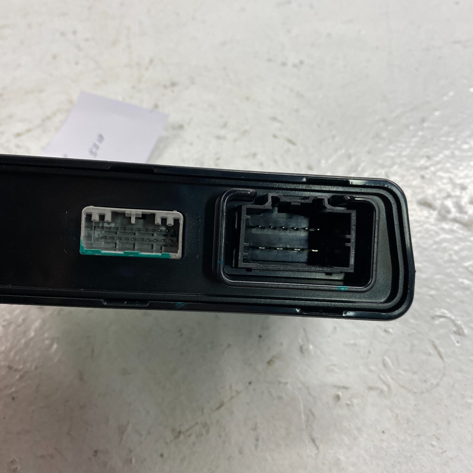 2012 - 2016 Tesla Model S POWER LIFTGATE CONTROL MODULE