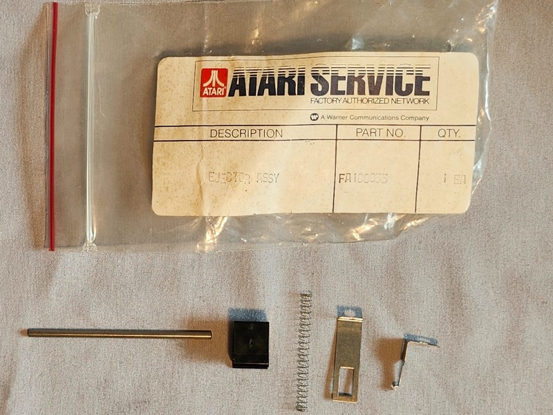 NOS Atari 810 Disk Drive Ejector Assembly FA100035 OEM Factory Service Part