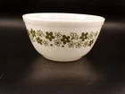 Vintage Pyrex Spring Blossom Crazy Daisy 402 Nesting Mixing Bowl 1 1/2 qt NICE