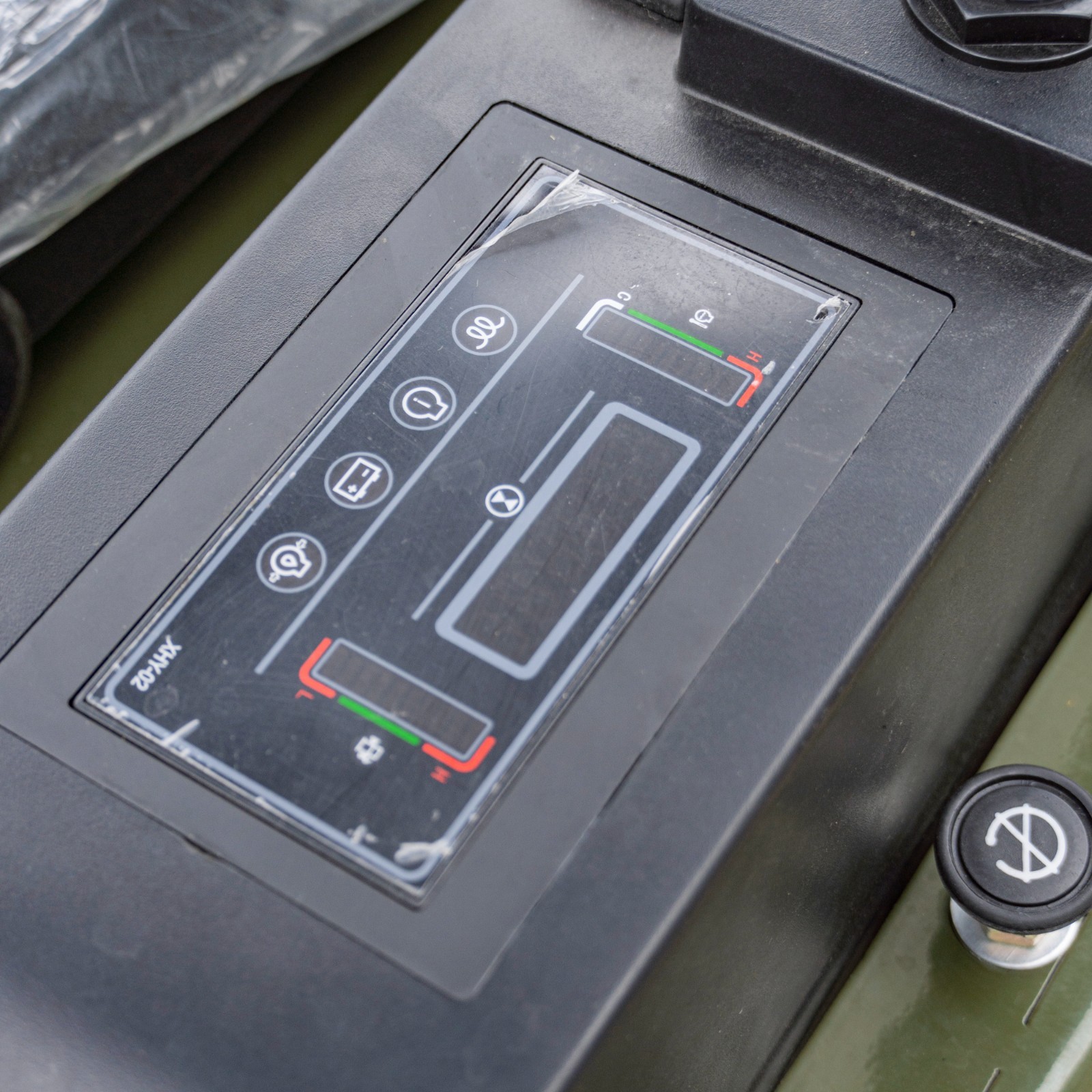 FREE SHIP Mini Excavator 1.3 Ton 22.1hp Mini Digger Crawler Gas HONDA EPA Engine