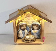 Presepe uncinetto, natività, capanna in legno, Natale, sacra famiglia,luci a led
