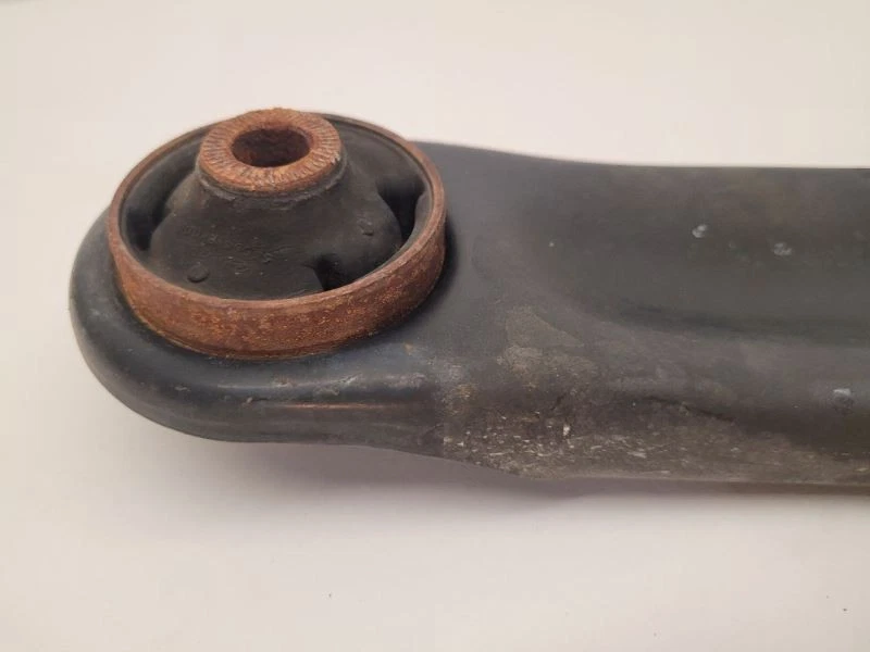 2010-2011 KIA SOUL Passenger Right Lower Control Arm Front RH 545012K200 - Image 4 of 4