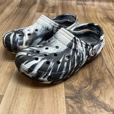 Crocs Unisex Classic Clog Black and White Swirl Marbled Tie-Dye M6/W8 Fleece