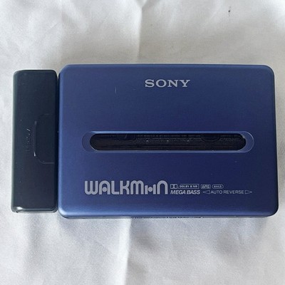SONY WM-FX877 1999 W/Battery box Radio Walkman Cassette Player