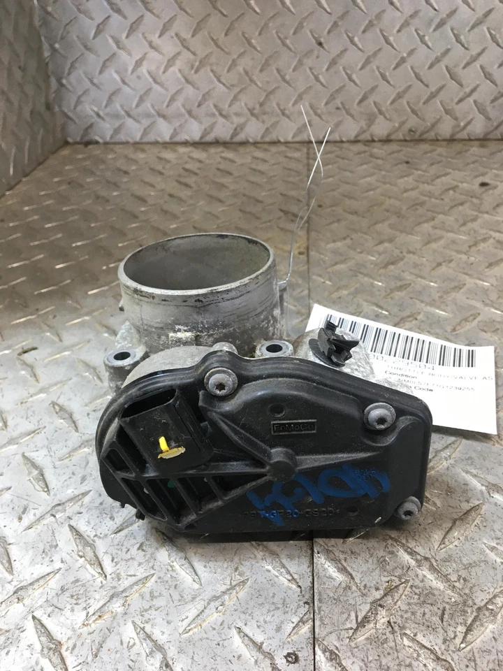 Conjunto de carrocería/válvula del acelerador Ford Transit Connect 16 Foto 2 de 2