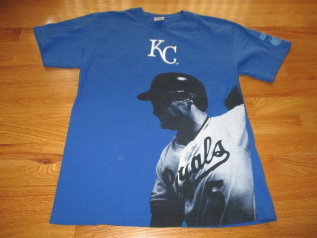 GEORGE BRETT No. 5 KANSAS CITY ROYALS Play for the Name (MED) T-Shirt