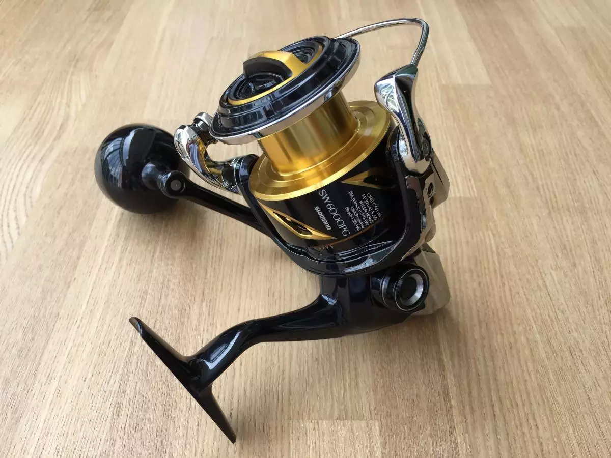 Shimano 20 STELLA SW 6000PG Spinning Reel Excellent Free Shipping