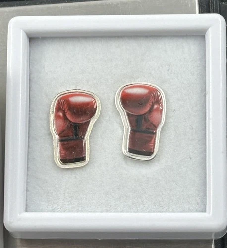 2 Grams .999 COLORIZED Silver - Pan Silver  company - Boxing Gloves !!