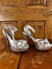 Ladies Satin Silver 4.5 Inch High Heel Dress Shoes Size 7 Open Toe