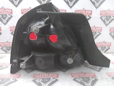 2004-2006 Ford Crown Victoria OEM Right Passenger Taillight Lamp
