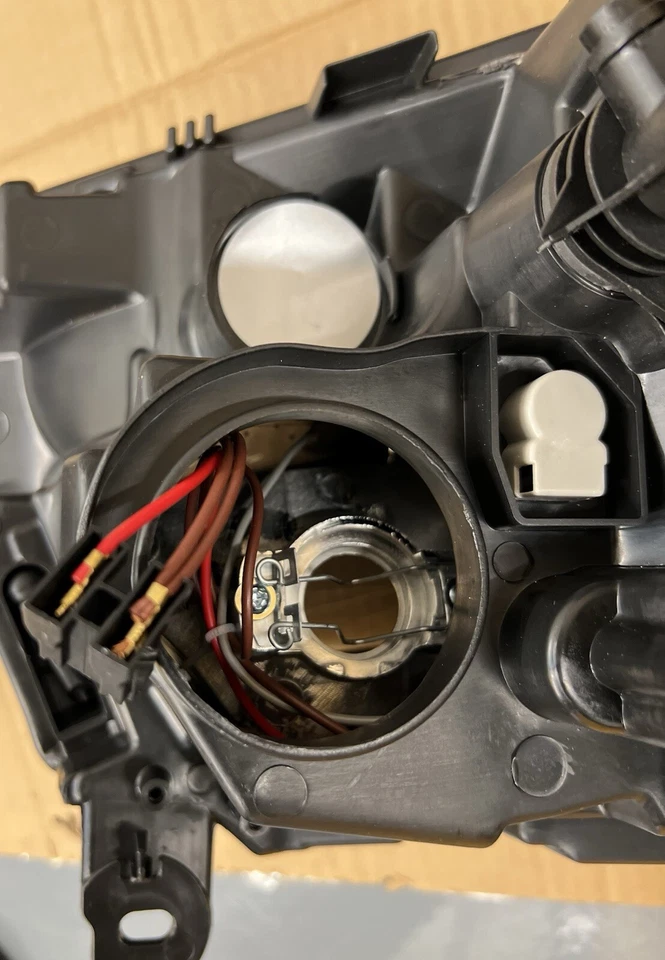 Fits Dacia Sandero 2017 - 2021 Headlight RH Right Hand Drivers Side New Offside - Image 4 of 4