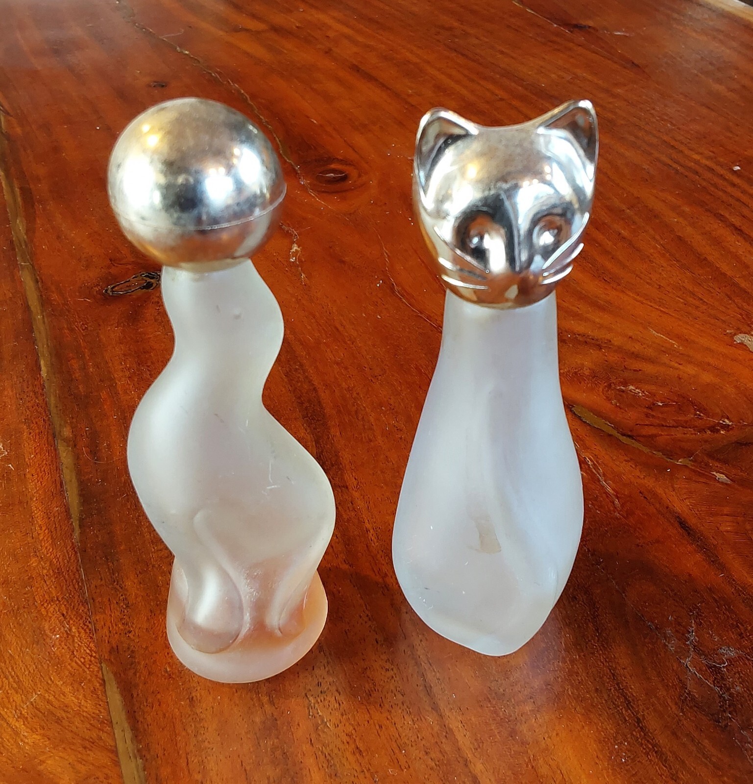 10 Vintage Avon Perfume Bottles Lot Seahorse Dolphin Kangaroo Cat and more eBay