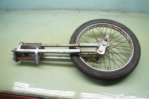 HARLEY CHOPPER FRONT END SQUARE SPRINGER *2490