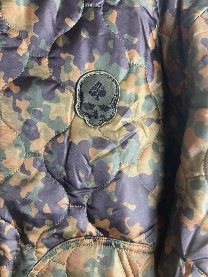 Chaqueta acolchada camuflada Zero Foxtrot Woobie Tanker para hombre talla XL cremallera completa bombardero Foto 3 de 4