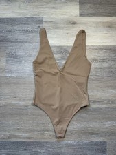 Aritzia Babaton V back Bodysuit / Small