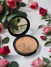 Laura Geller Baked Balance n Brighten Foundation Tan
