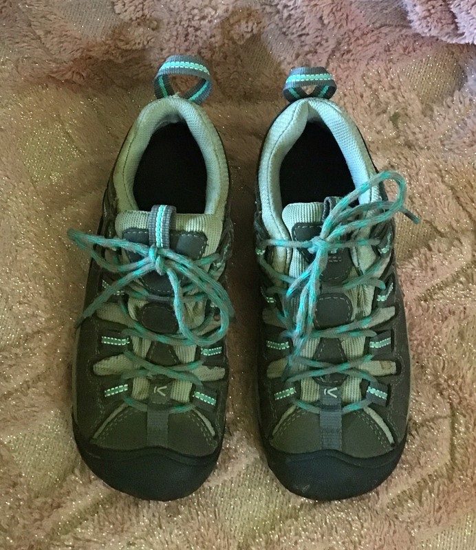 KEEN Women’s Targhee Waterproof Gray Leather Low Hiking Shoes