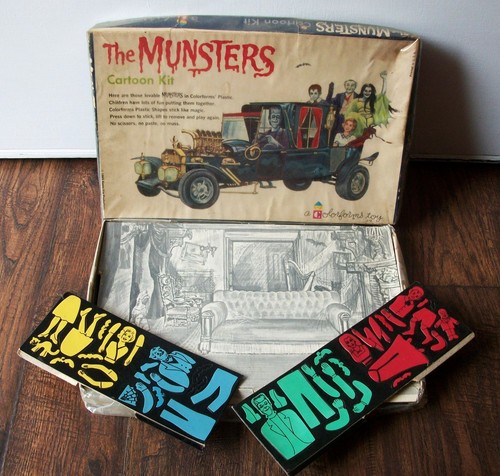 VINTAGE ORIGINAL The MUNSTERS Family Cartoon Kit Colorforms 1965 Kayro-Vue Prod.