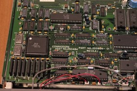 CCOMMODORE CDTV BOXED + CD-1221 KEYBOARD + CD-1253 MOUSE + GENLOCK 1301 LV4 91184